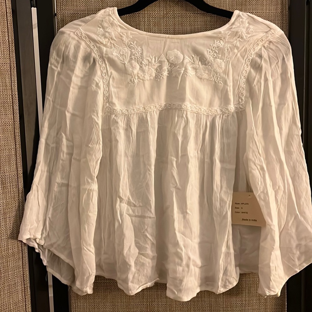 Bell sleeve top